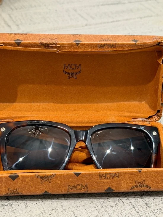 MCM Men's Tortoiseshell Frame Sunglasses with Case - Picture 6 of 7